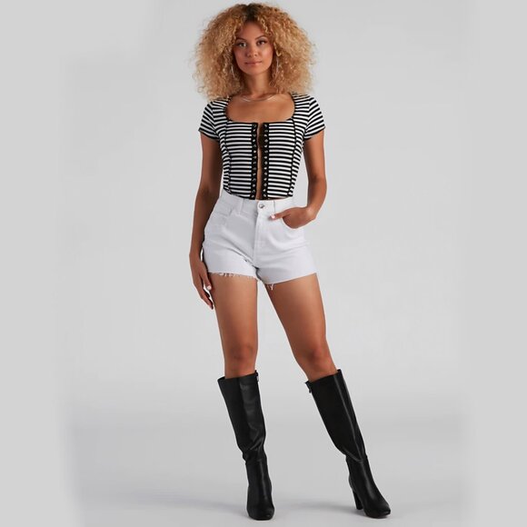 Windsor Black & White Striped Ribbed Knit Crop Top Square Neckline Button Detail - Picture 3 of 5